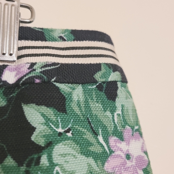 Talbots Oprah Magazine Collection | Women's Floral Print Pencil Skirt (Size 18) - Picture 4 of 15